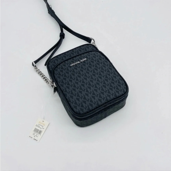 Michael Kors Medium NS Chain Xbody Bag Black
Leather Black - Picture 3 of 12